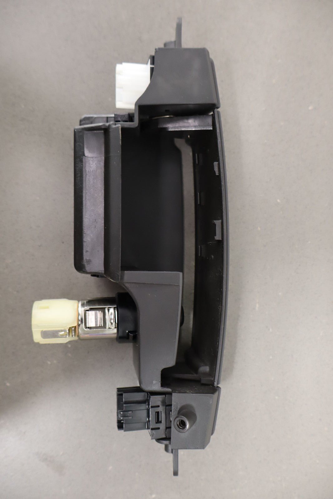 2005 - 2013 C6 Corvette Dash Mounted Ashtray Lighter Seat Button