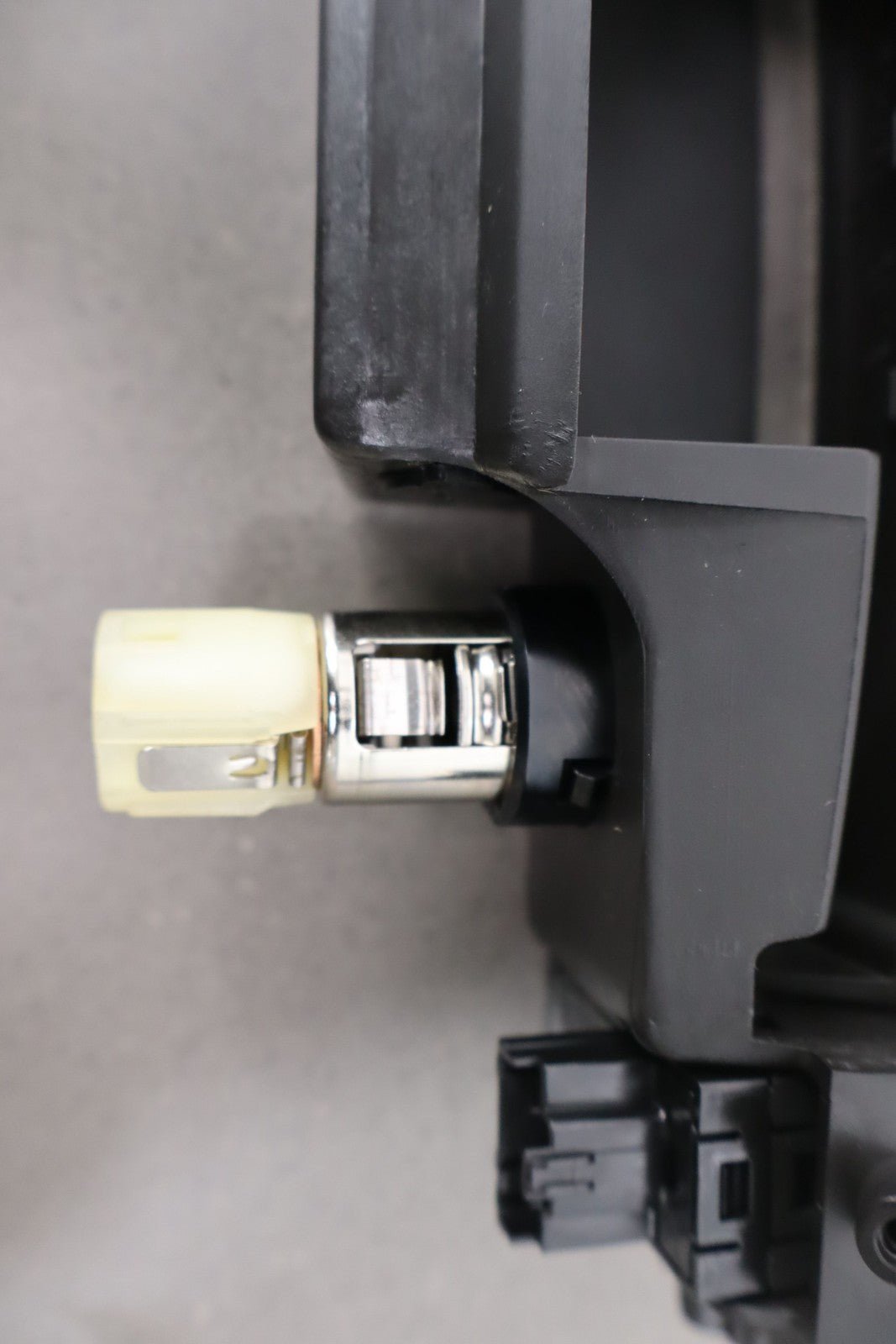 2005 - 2013 C6 Corvette Dash Mounted Ashtray Lighter Seat Button