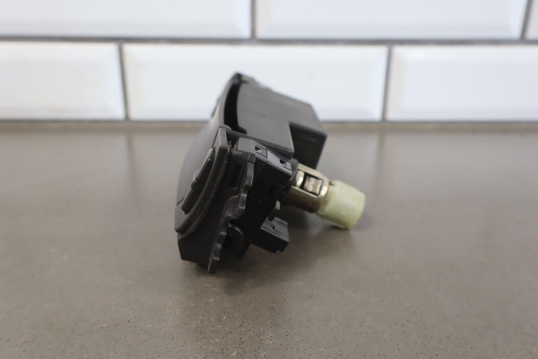 2005 - 2013 C6 Corvette Dash Mounted Ashtray Lighter Seat Button *Broken Spring*