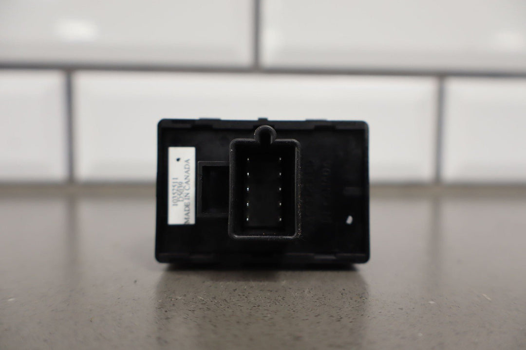 2005 - 2013 C6 Corvette Dash Mounted Ignition Switch Button W/Key