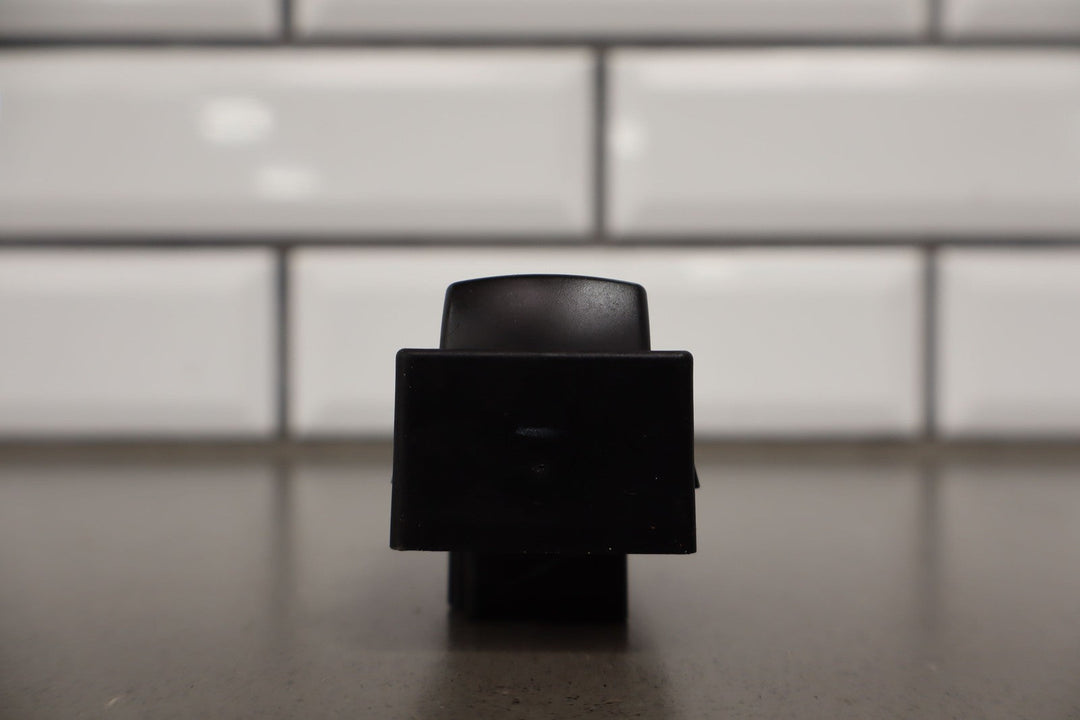 2005 - 2013 C6 Corvette Dash Mounted Ignition Switch Button W/Key