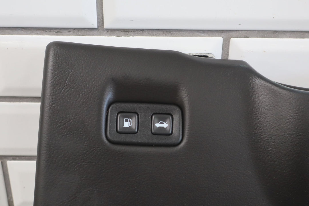 2005 - 2013 C6 Corvette Left Driver Knee Pad Bolster W/Buttons