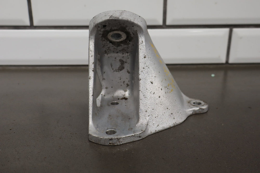 2005 - 2013 C6 Corvette LS2 LS3 LS7 Pair RH/LH Aluminum Engine Motor Mount Brackts