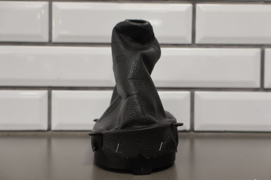 2005 - 2013 C6 Corvette Manual Transmission Floor Shift Knob & Boot