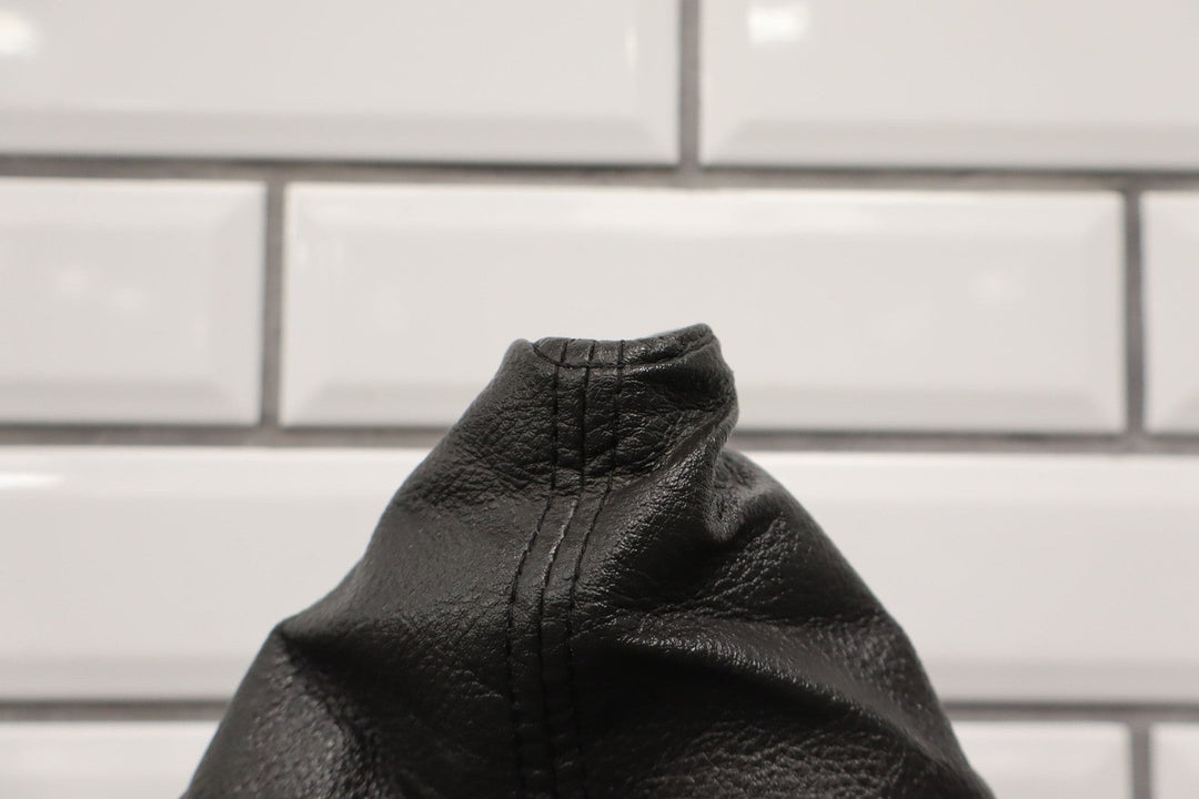 2005 - 2013 C6 Corvette Manual Transmission Floor Shift Knob & Boot