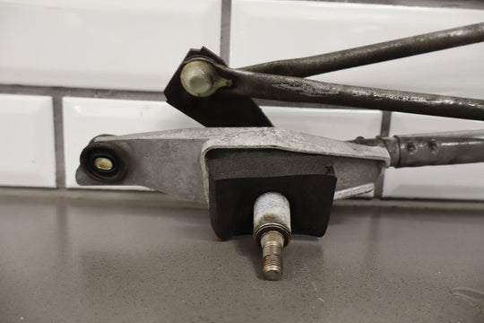 2005 - 2013 C6 Corvette Windshield Wiper Transmission W/ Motor