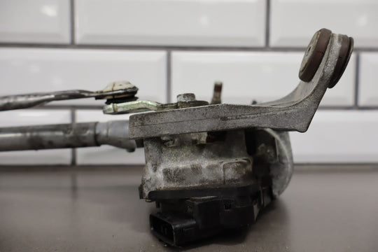 2005 - 2013 C6 Corvette Windshield Wiper Transmission W/ Motor