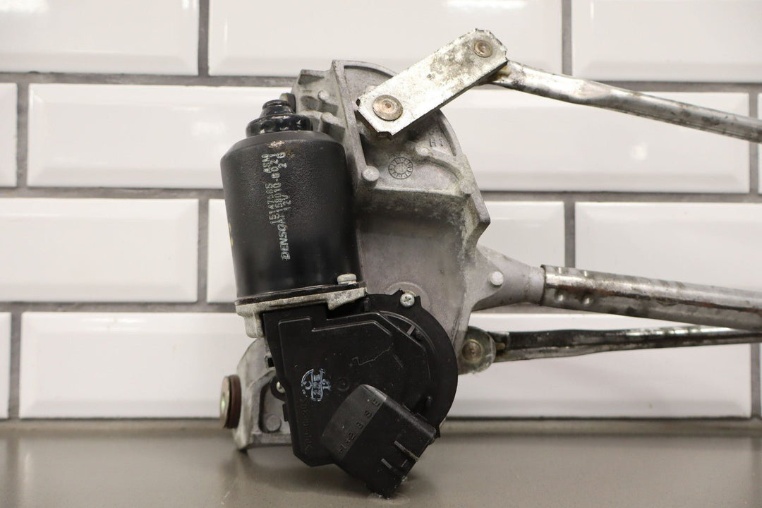 2005 - 2013 C6 Corvette Windshield Wiper Transmission W/ Motor