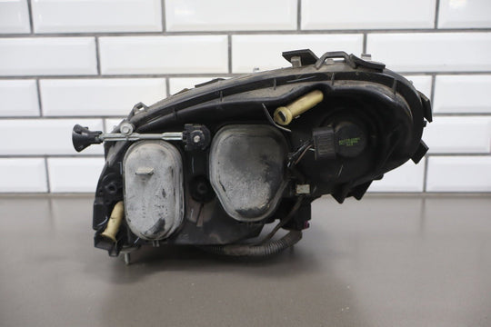 2005 - 2013 Chevrolet Corvette Base Headlamp Pair 20789681