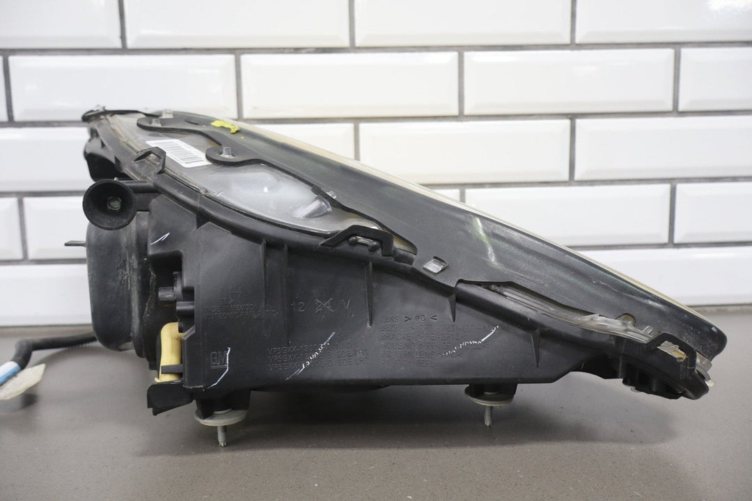 2005 - 2013 Chevrolet Corvette Base Headlamp Pair 20789681