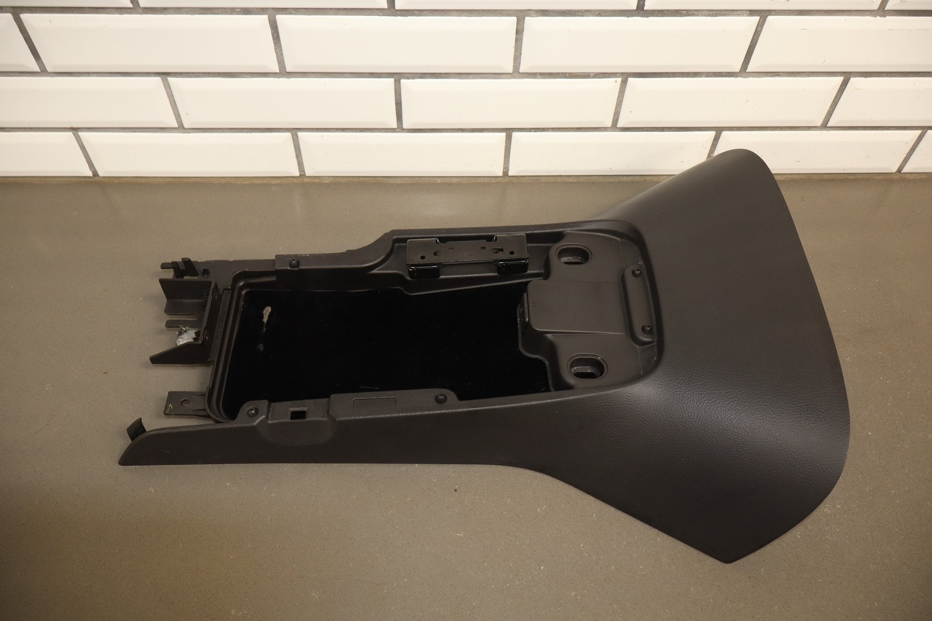 2005-2013 Chevrolet Corvette C6 Center Console Lower | No Lid