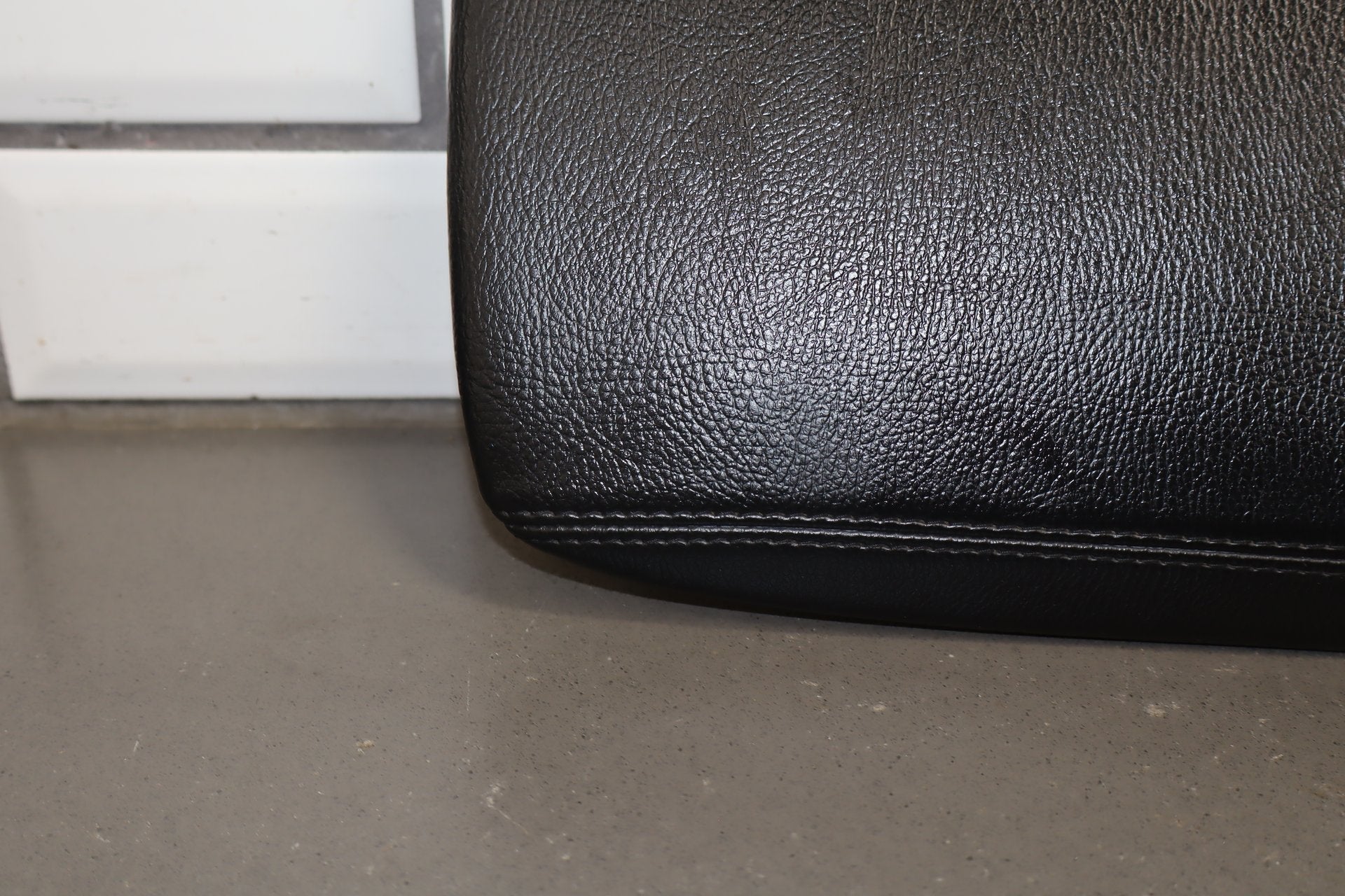 2005-2013 Chevrolet Corvette C6 Console Lid