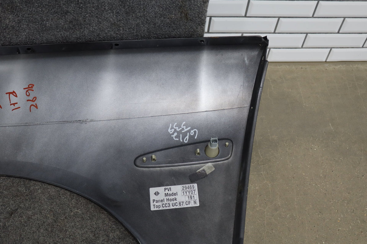 2005-2013 Chevrolet Corvette C6 Coupe Right Quarter Panel Black 41