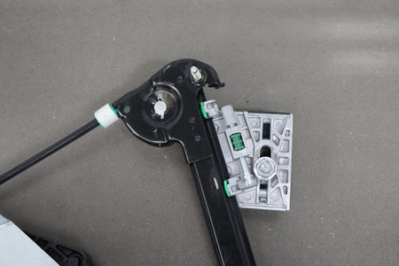 2005-2013 Chevrolet Corvette C6 Driver Left Front Door Regulator OEM 22895755