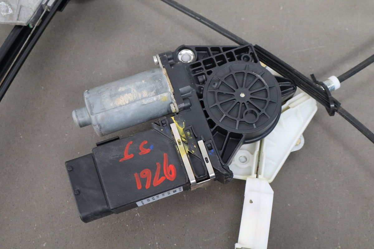 2005-2013 Chevrolet Corvette C6 Driver Left Front Door Regulator OEM 22895755