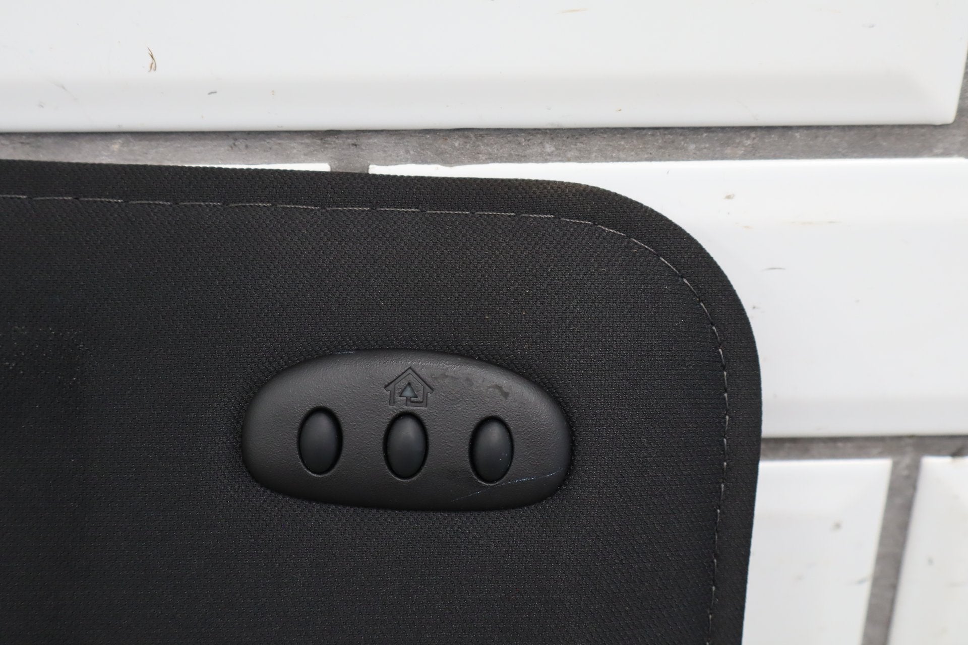 2005-2013 Chevrolet Corvette C6 Driver Left Sun Visor W/ Garage Door Opener