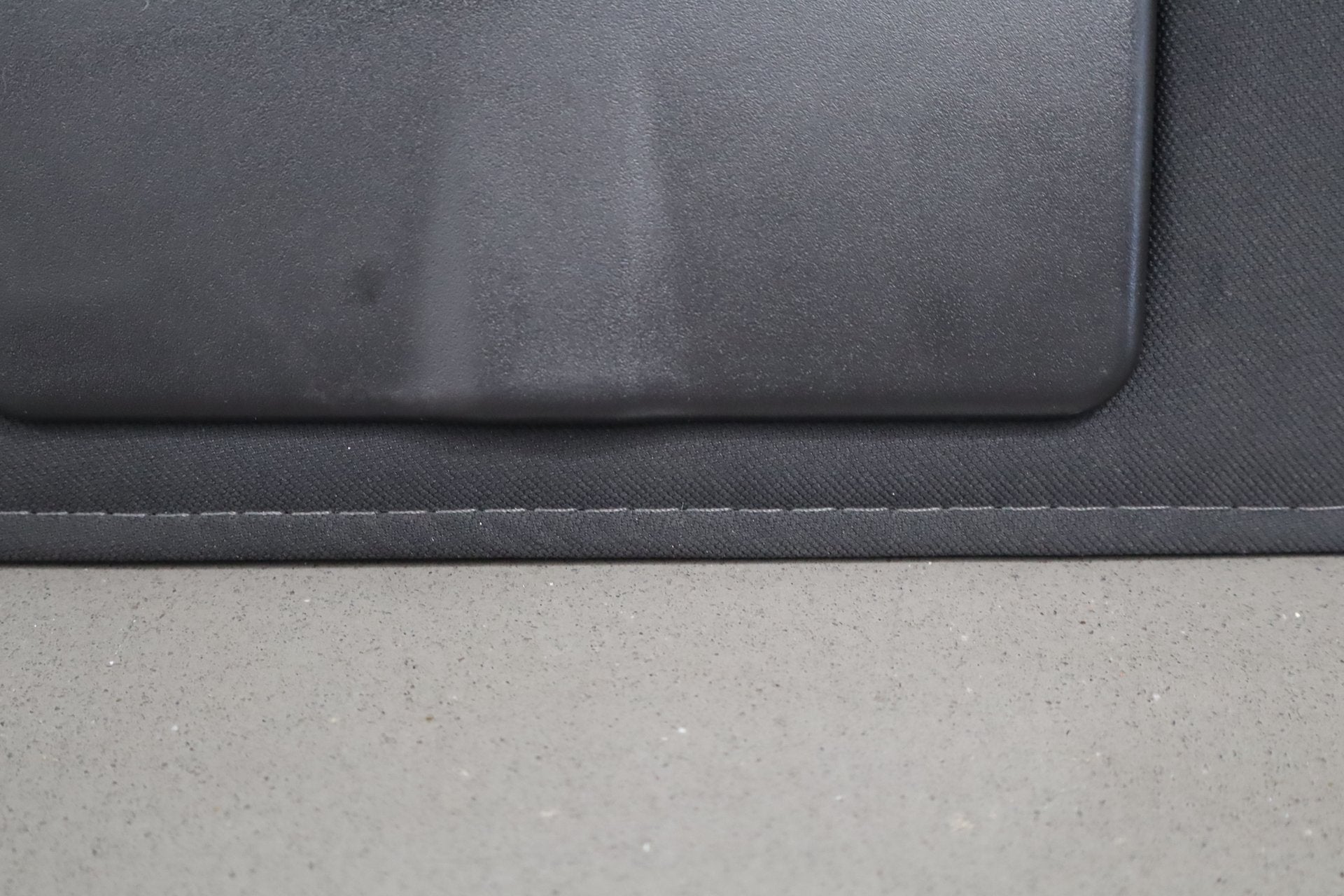 2005-2013 Chevrolet Corvette C6 Driver Left Sun Visor W/ Garage Door Opener