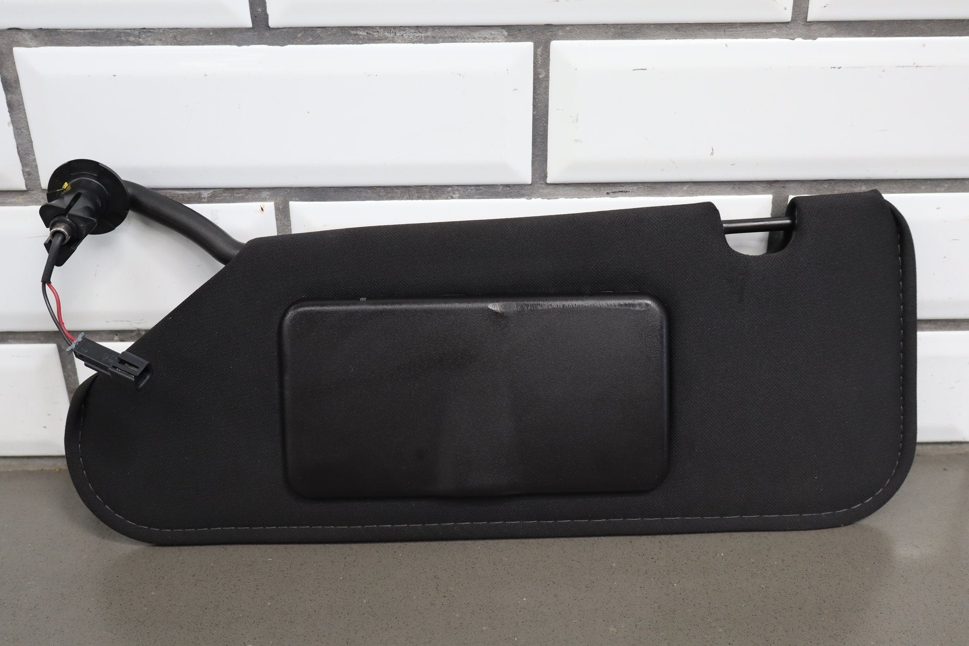 2005-2013 Chevrolet Corvette C6 Driver Left Sun Visor W/ Garage Door Opener