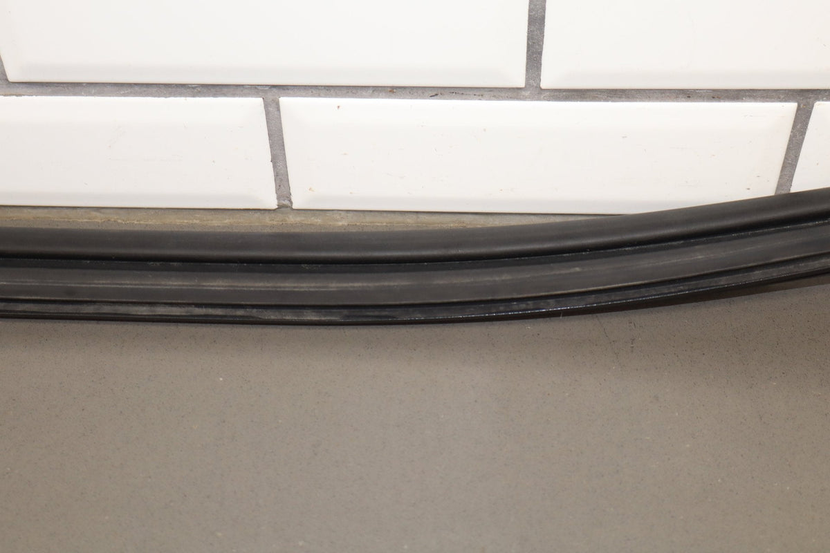 2005-2013 Chevrolet Corvette C6 Front Windshield Frame Seal Gasket