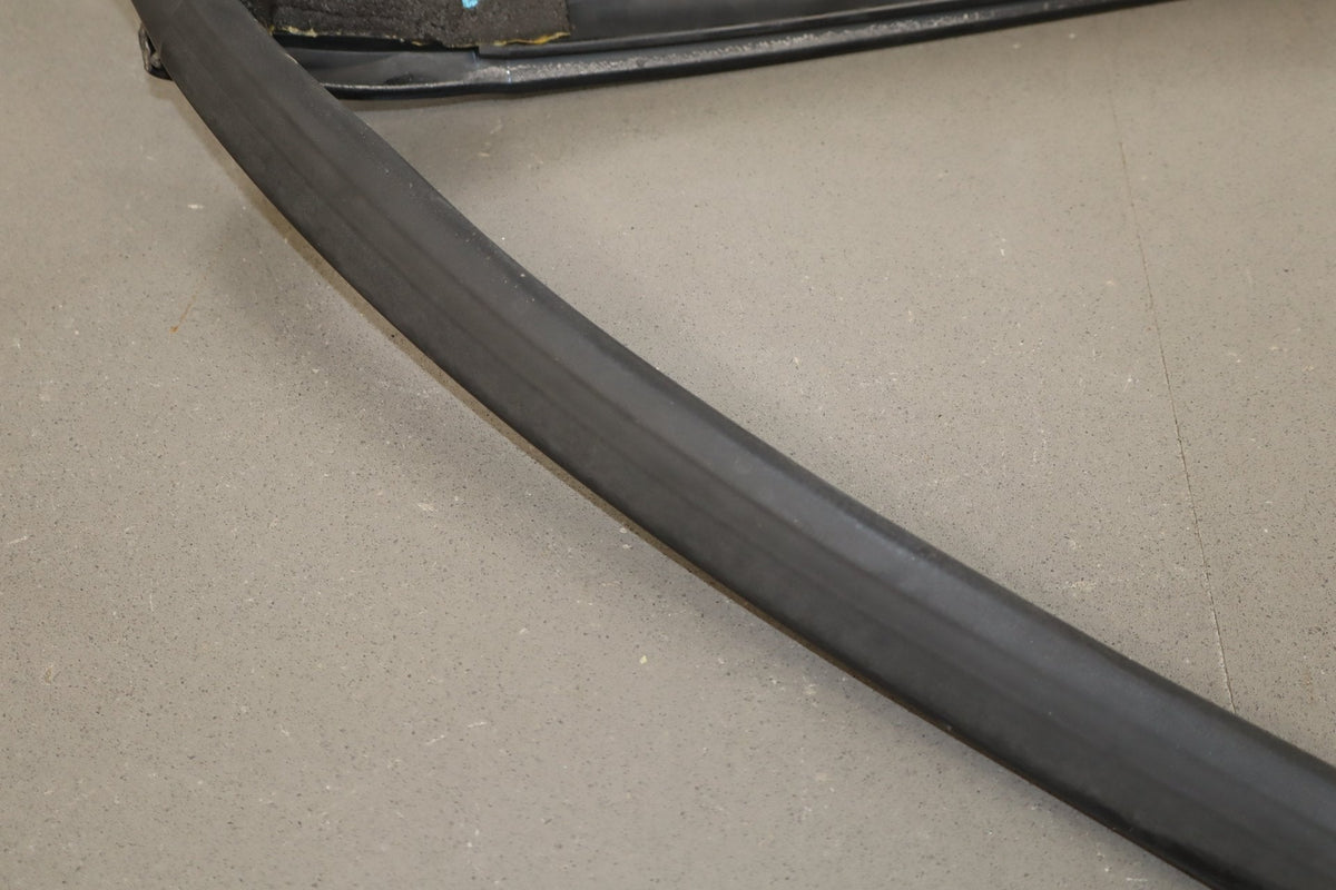 2005-2013 Chevrolet Corvette C6 Front Windshield Frame Seal Gasket