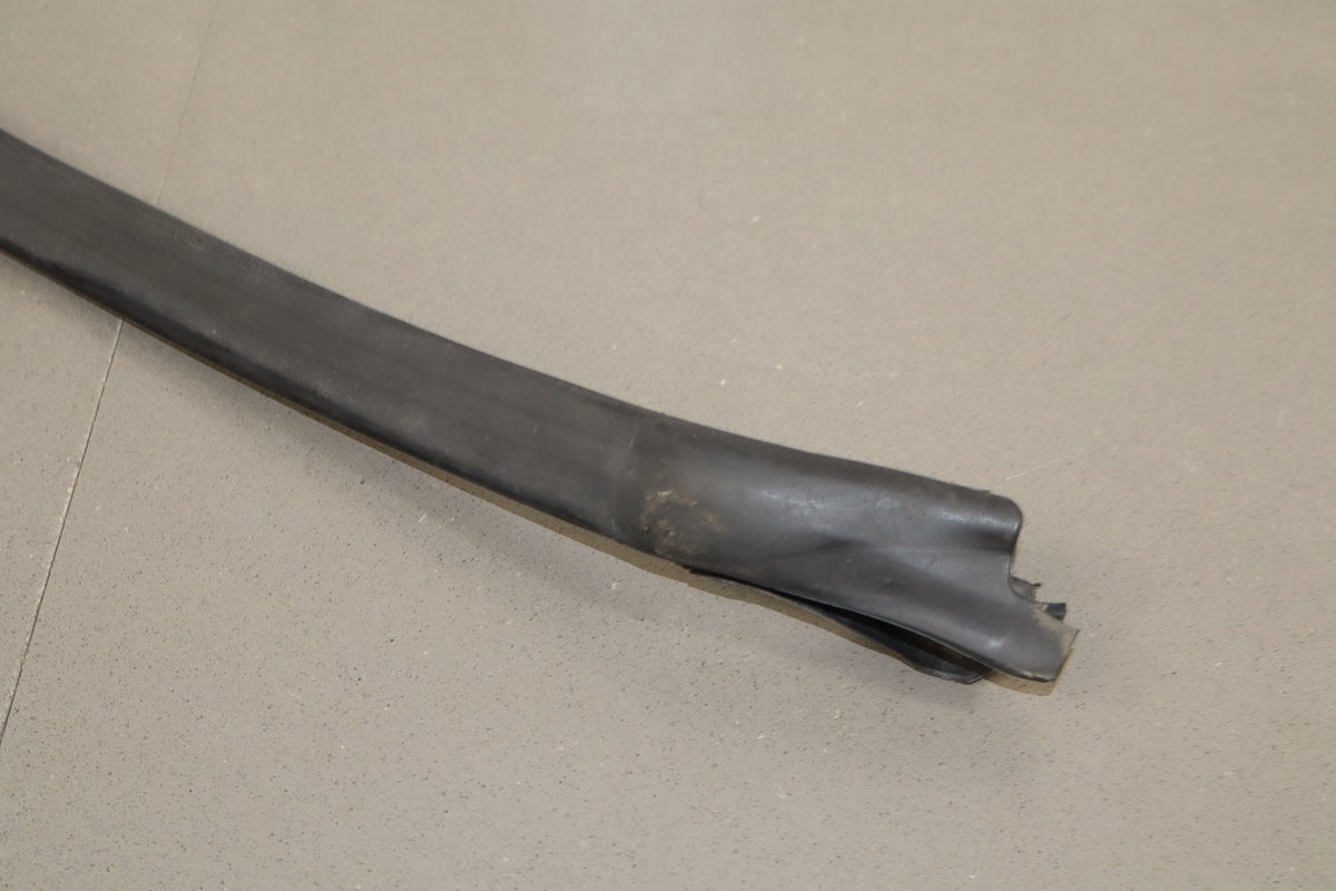 2005-2013 Chevrolet Corvette C6 Front Windshield Frame Seal Gasket