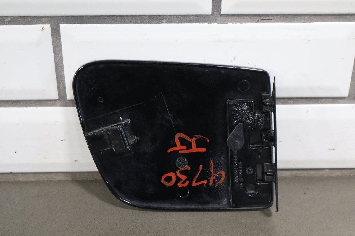 2005-2013 Chevrolet Corvette C6 - Fuel Filler Door
