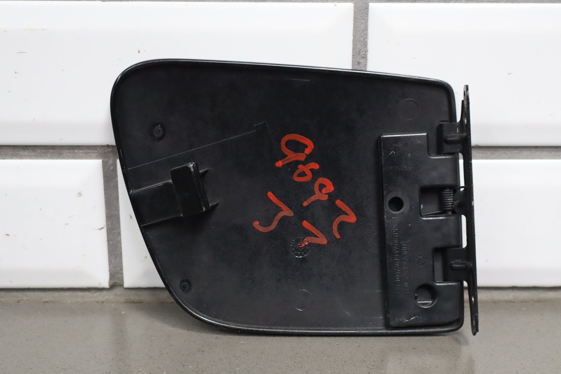 2005-2013 Chevrolet Corvette C6- Fuel Filler Door Black 41