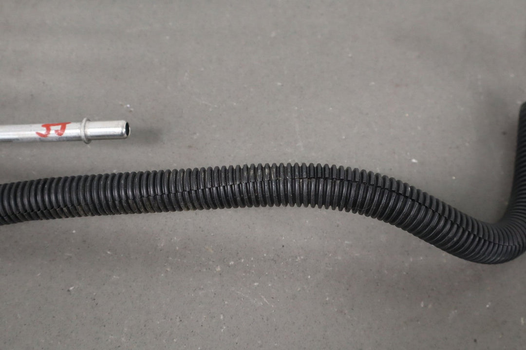 2005 - 2013 Chevrolet Corvette C6 - Fuel Line From Pump 19431777