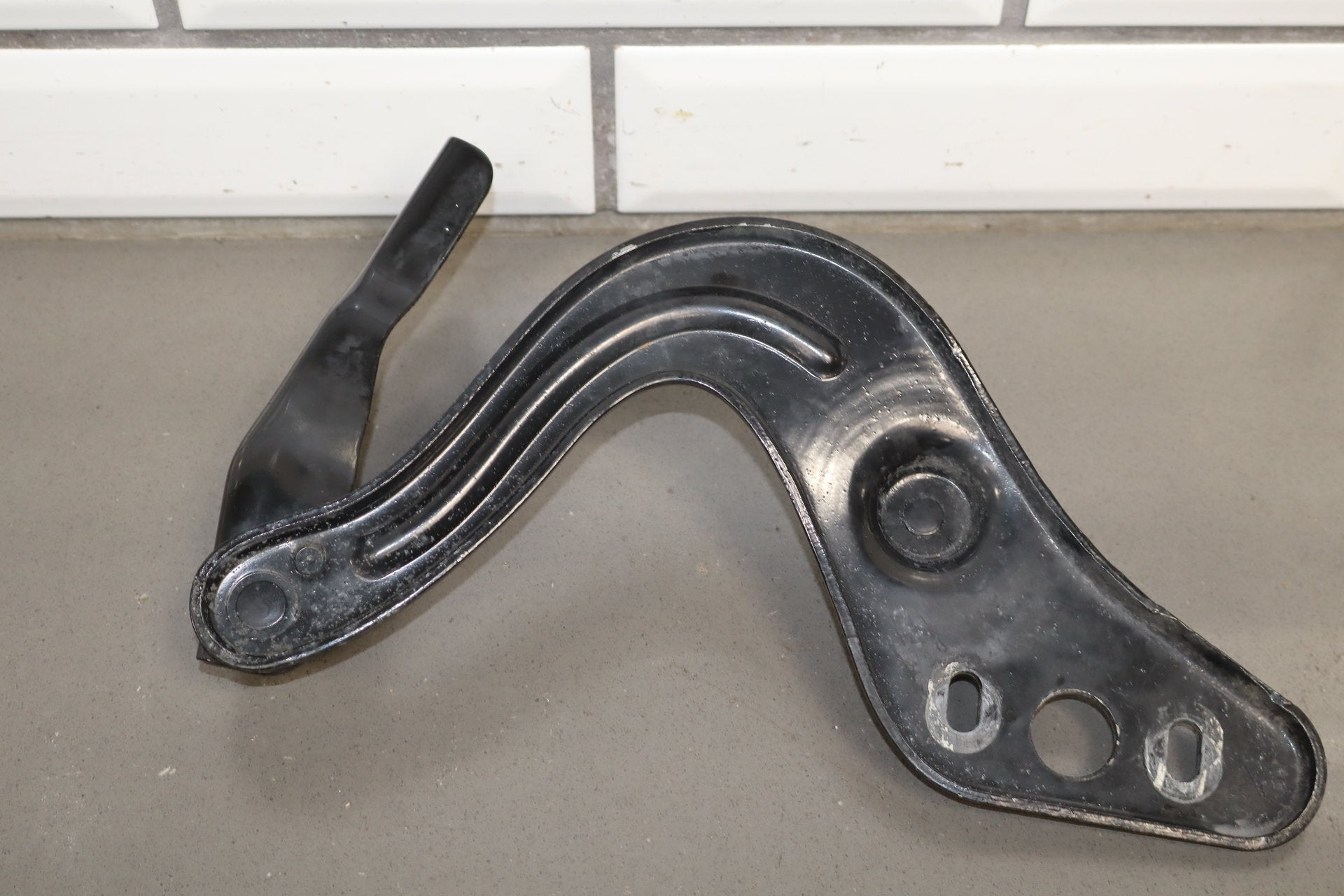 2005-2013 Chevrolet Corvette C6- Hood Hinges Pair