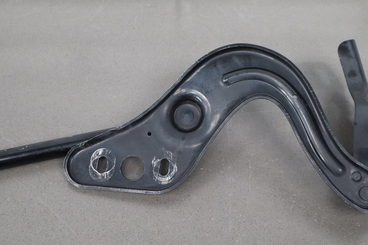 2005-2013 Chevrolet Corvette C6 - Hood Hinges Pair