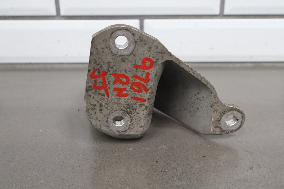 2005-2013 Chevrolet Corvette C6 LS2 LS3 LS7 - Engine Mount Brackets - Pair