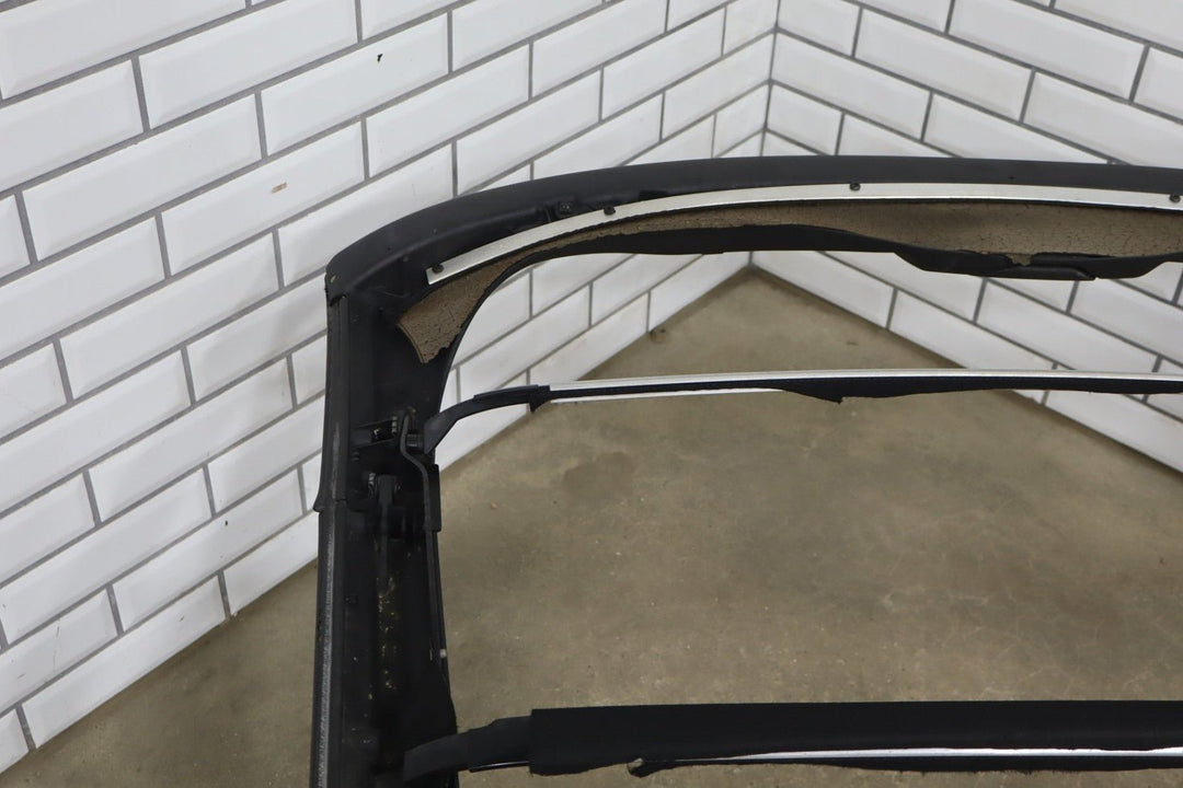 2005 - 2013 Chevrolet Corvette C6 Manual Convertible Roof Frame 89023769