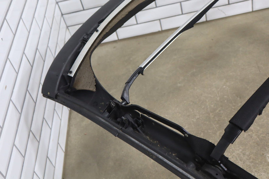 2005 - 2013 Chevrolet Corvette C6 Manual Convertible Roof Frame 89023769
