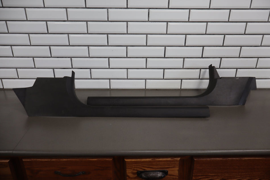 2005-2013 Chevrolet Corvette C6 Pair- Sill Plates Black