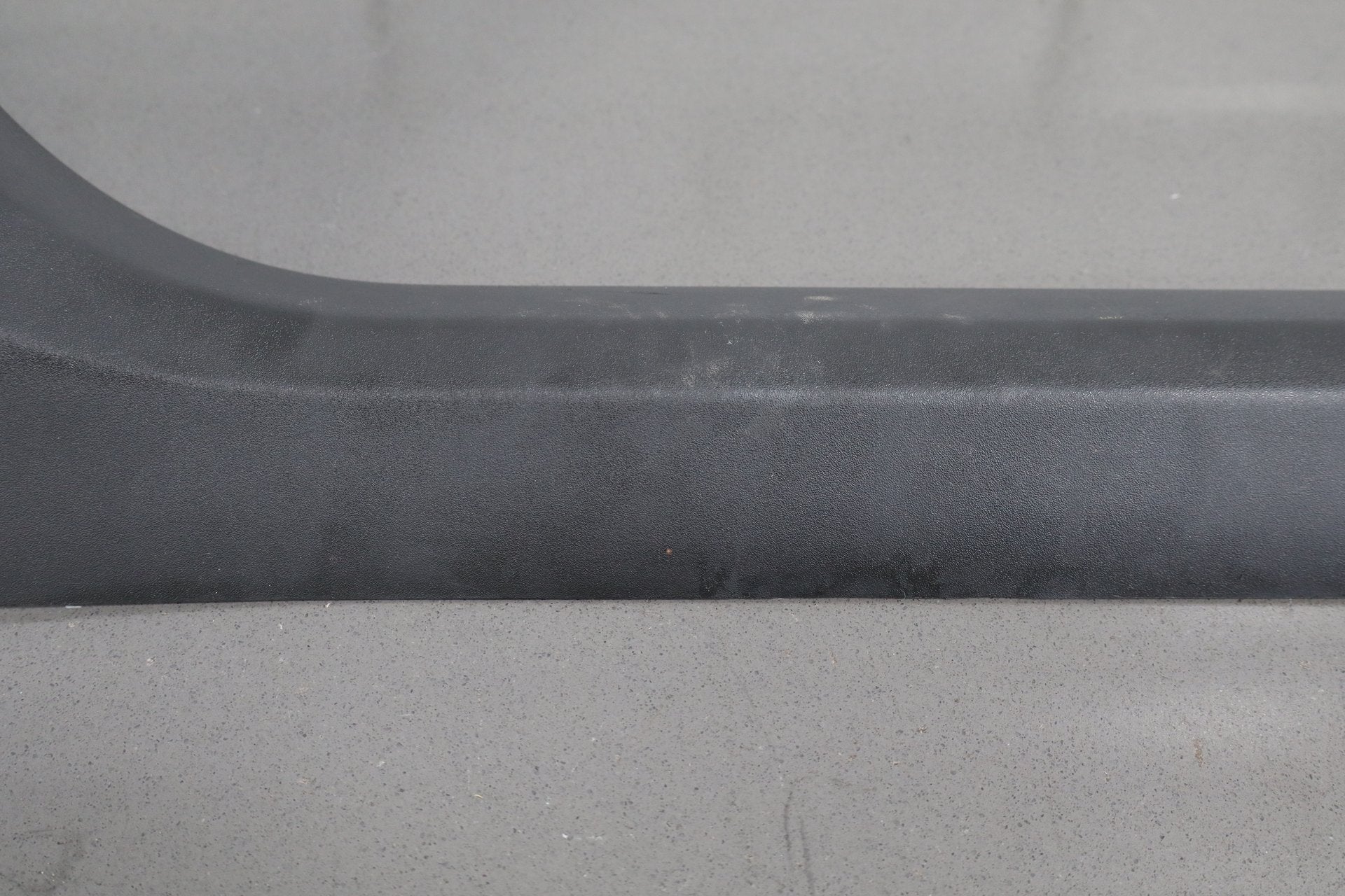 2005-2013 Chevrolet Corvette C6 Pair- Sill Plates Black
