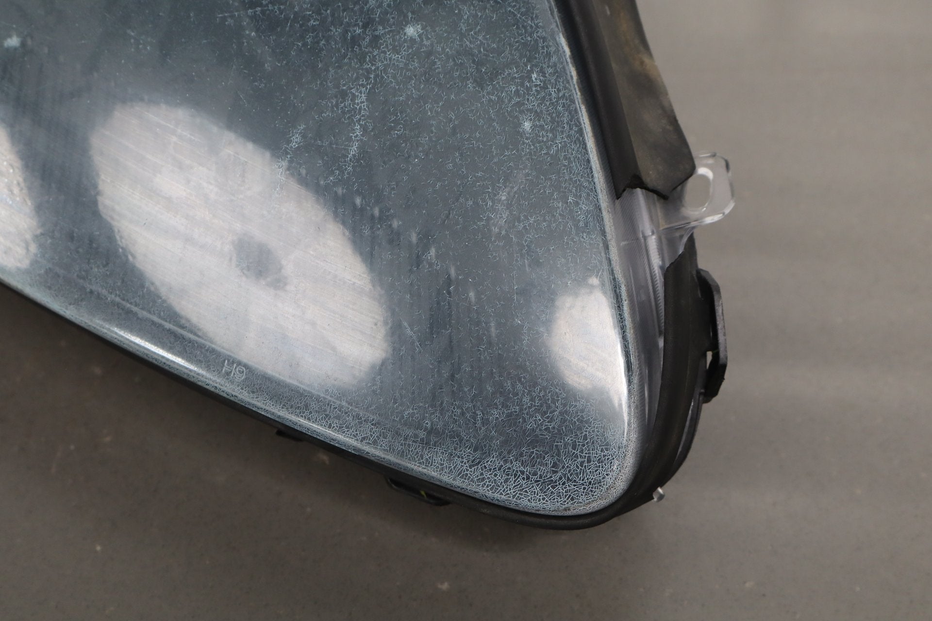 2005-2013 Chevrolet Corvette C6 Passenger Right Headlamp Black 41