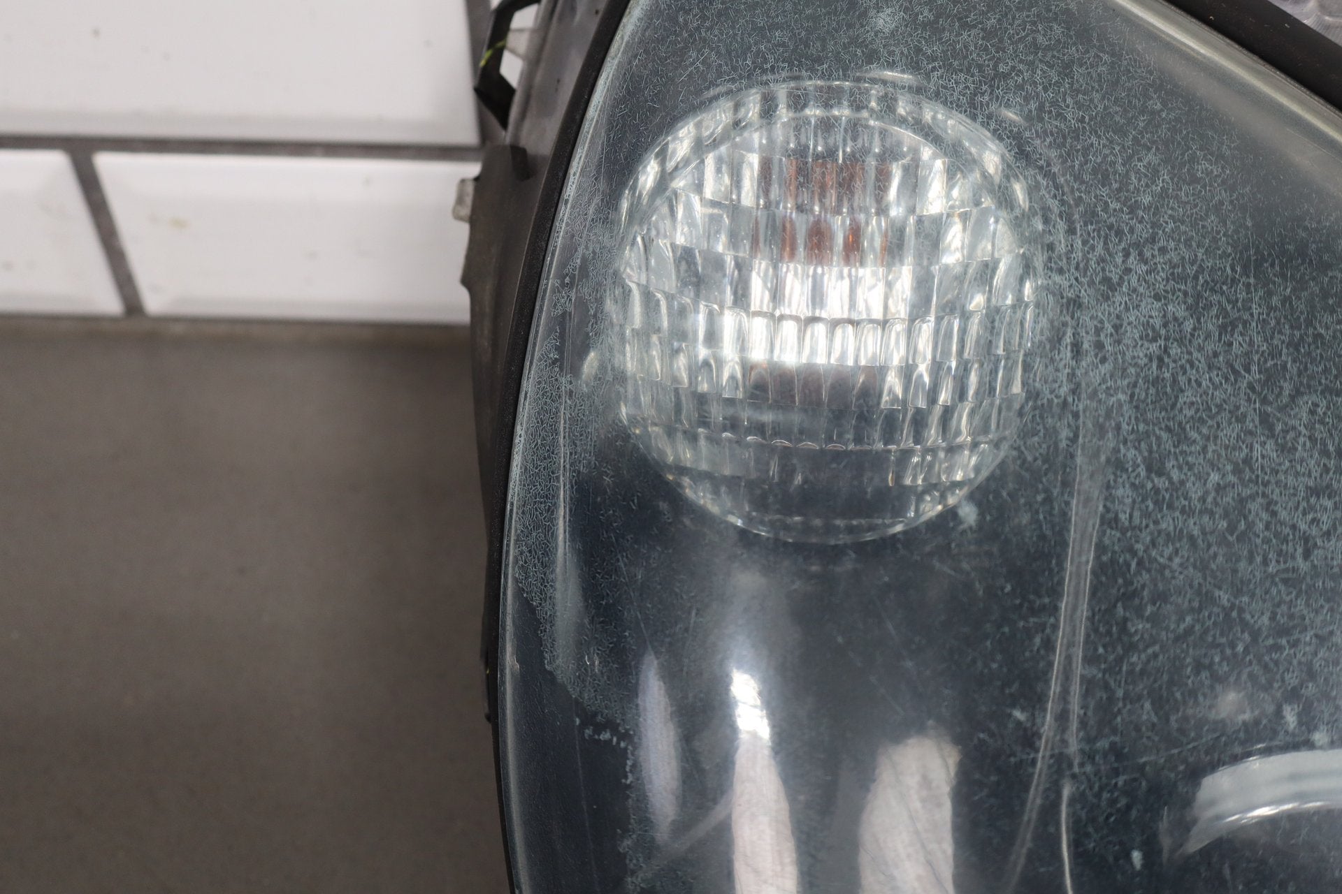2005-2013 Chevrolet Corvette C6 Passenger Right Headlamp Black 41