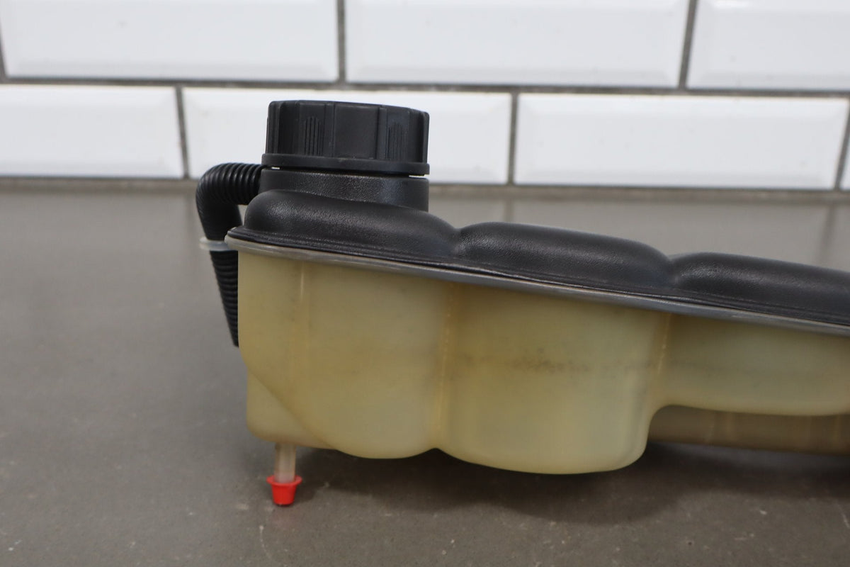 2005-2013 Chevrolet Corvette C6- Radiator Coolant Overflow Bottle 10304487