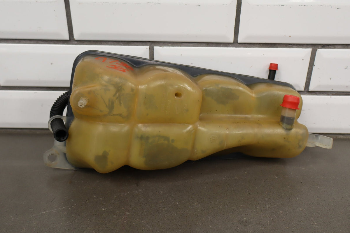 2005-2013 Chevrolet Corvette C6 - Radiator Coolant Overflow Bottle 10304487