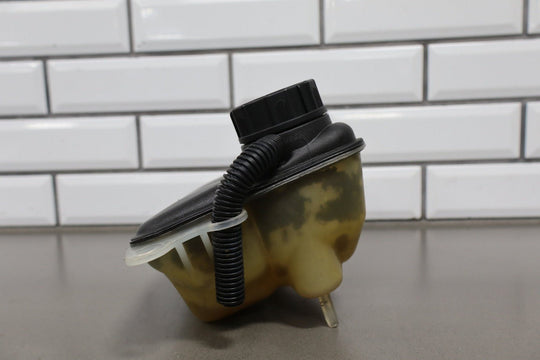 2005 - 2013 Chevrolet Corvette C6 - Radiator Coolant Overflow Bottle 10304487
