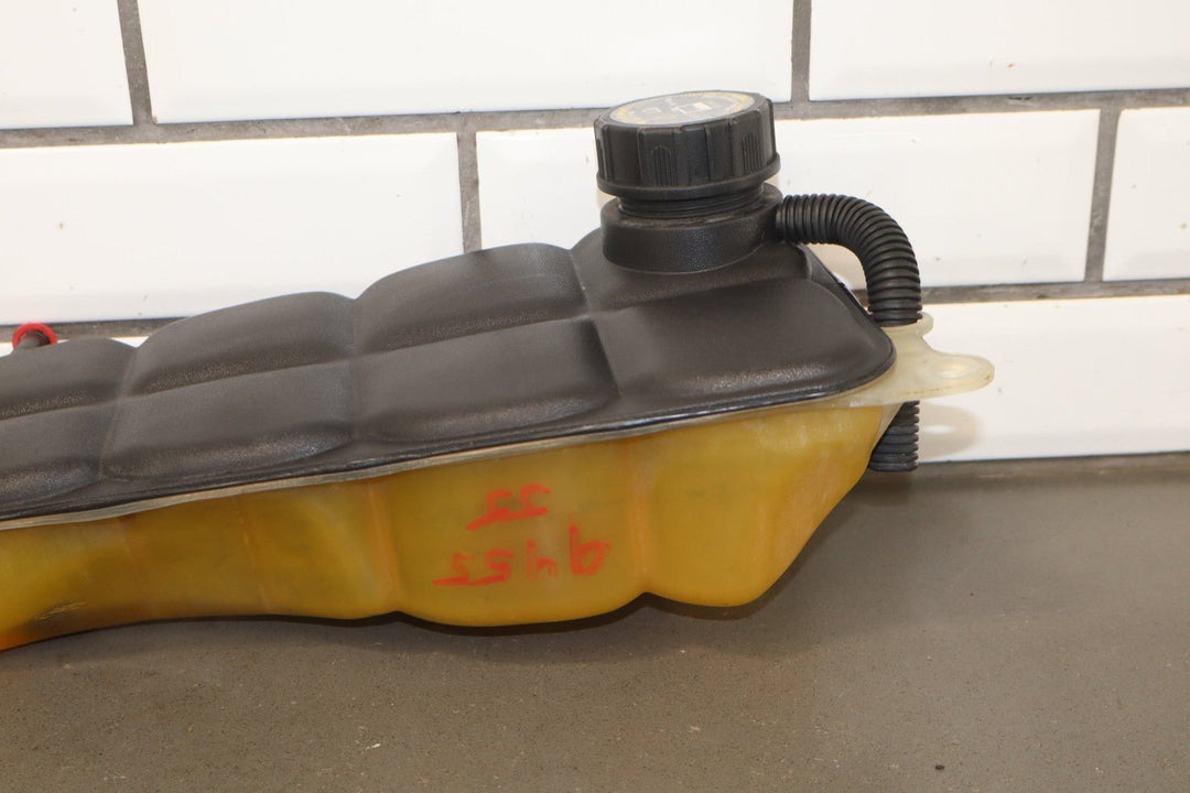2005 - 2013 Chevrolet Corvette C6 - Radiator Coolant Overflow Bottle 10304487