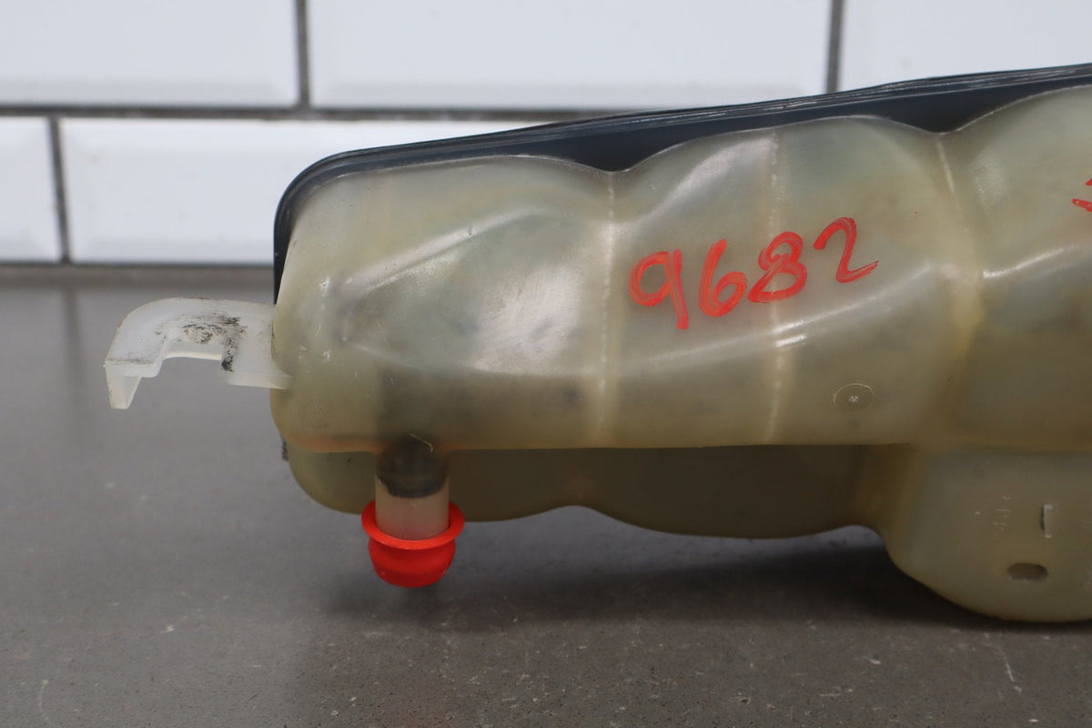 2005-2013 Chevrolet Corvette C6- Radiator Coolant Overflow Bottle 10304487