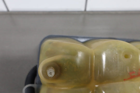 2005 - 2013 Chevrolet Corvette C6 - Radiator Coolant Overflow Bottle 10304487