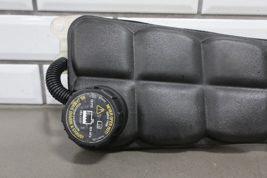 2005 - 2013 Chevrolet Corvette C6 - Radiator Coolant Overflow Bottle 10304487