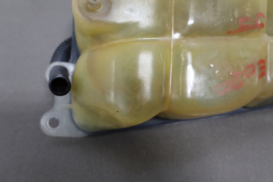 2005 - 2013 Chevrolet Corvette C6 - Radiator Coolant Overflow Bottle 10304487