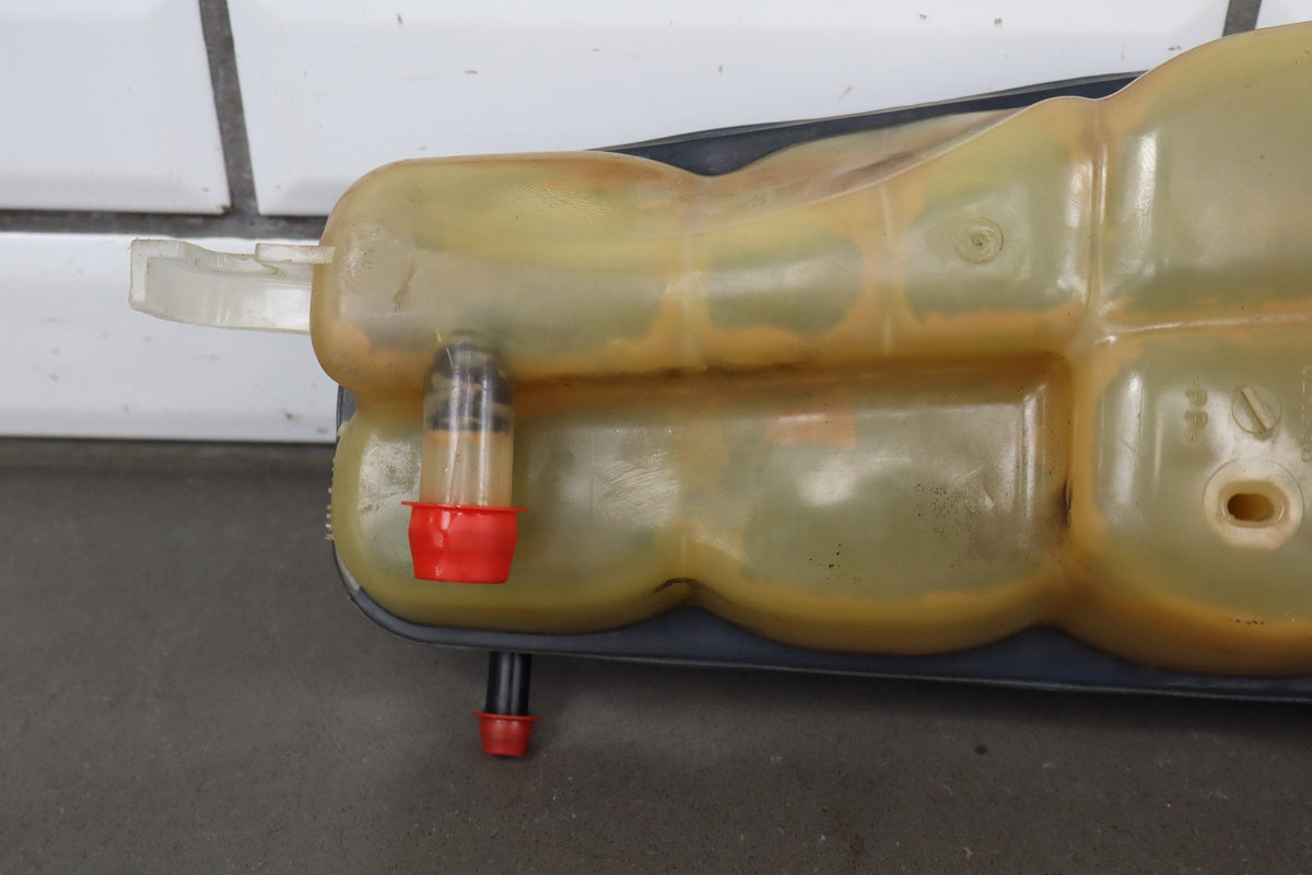 2005-2013 Chevrolet Corvette C6 - Radiator Coolant Overflow Bottle 10304487