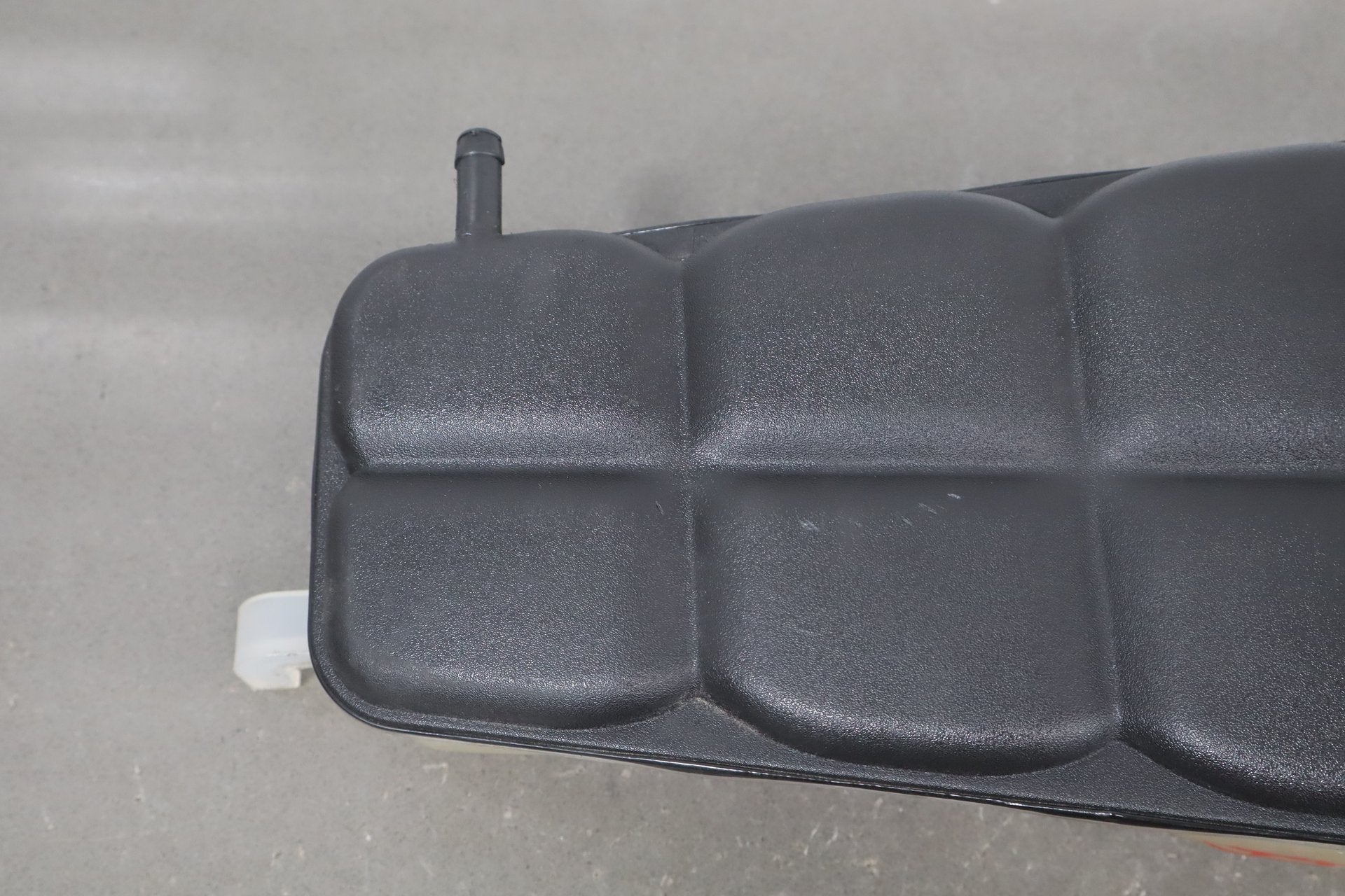 2005-2013 Chevrolet Corvette C6- Radiator Coolant Overflow Bottle 10304487