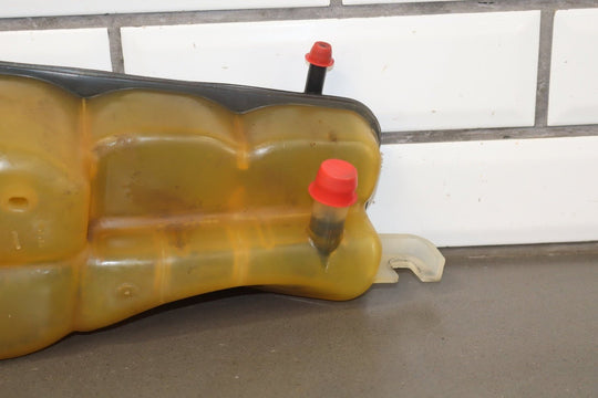 2005 - 2013 Chevrolet Corvette C6 - Radiator Coolant Overflow Bottle 10304487