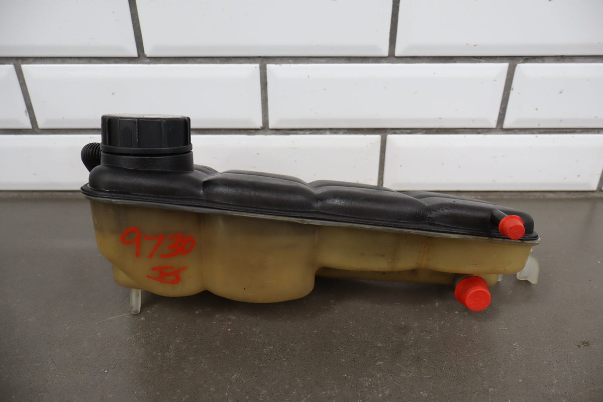 2005-2013 Chevrolet Corvette C6 - Radiator Coolant Overflow Bottle 10304487