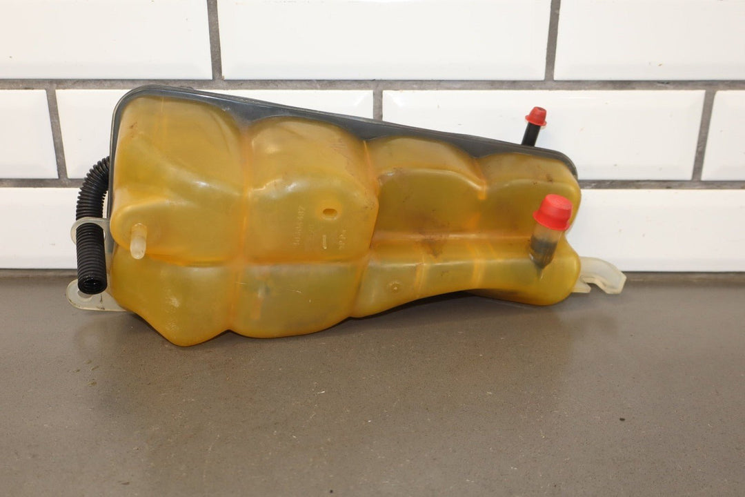 2005 - 2013 Chevrolet Corvette C6 - Radiator Coolant Overflow Bottle 10304487